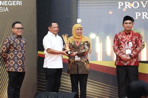 Jawa Timur Raih Penghargaan Provinsi Terinovatif Dari Kemendagri