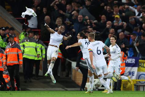 Summerville’s rise to take Leeds’ No 10 shirt (then throw it away in delirious celebration ...