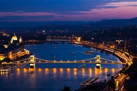 Chain Bridge Budapest Roundabout Hungary Bridge Danube Lights