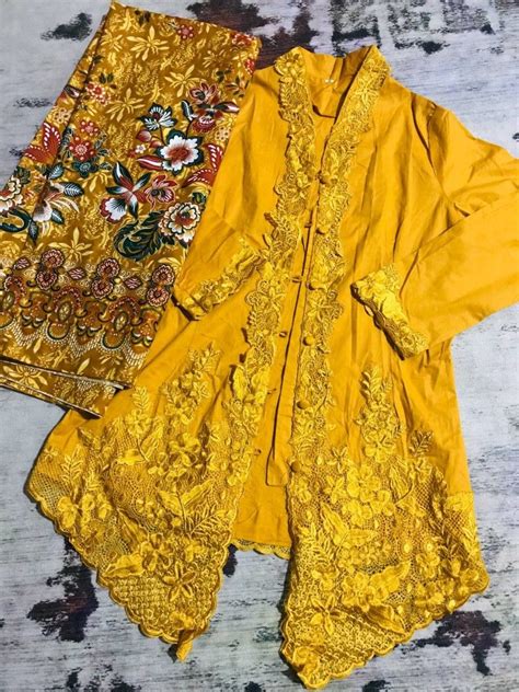 Kebaya Nyonya Sulam Mustard Women S Fashion Muslimah Fashion Baju