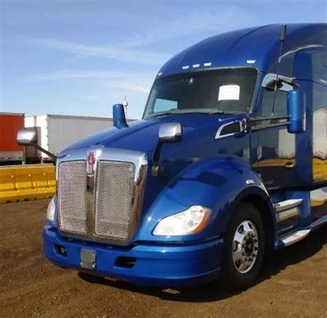 Defensa Lateral T Kenworth Izquierda Pl Stico Y Refuerzo En Venta En