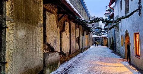 Tallinn Tour Guidato A Piedi Dei Punti Salienti Della Città Getyourguide