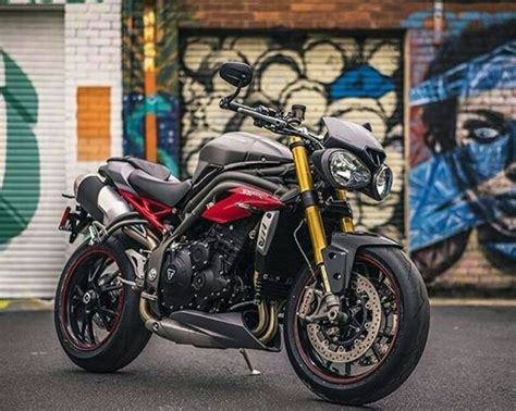 Triumph Speed Triple R Triumph Speed Triple Triumph Street Triple