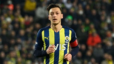 Mesut Ozil relegated from Fenerbahce's first-team plans | Stadium Astro