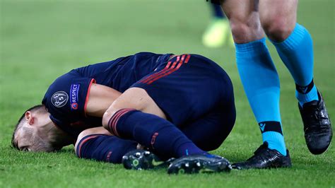 Bayern Munich’s Lucas Hernandez out several weeks with ankle injury