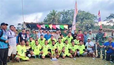 Lemarang Fc Juarai Turnamen Sepak Bola Hut Kecamatan Reok Barat Ke