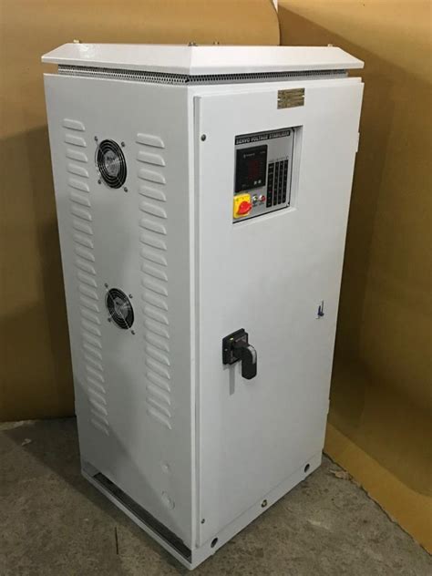 Three Phase Alloy Air Cooled Servo Stabilizer At Rs 10000 In Goregaon