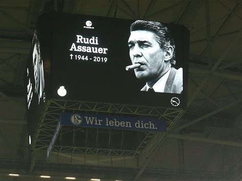 Schalke Plant Rudi Assauer Platz