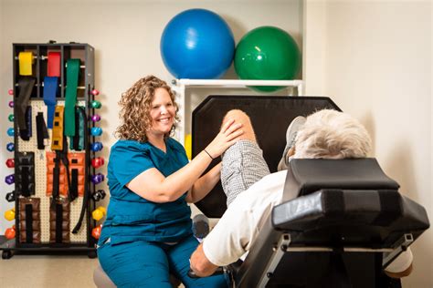 The Difference Between Occupational Therapy And Physical Therapy Roper St Francis Healthcare