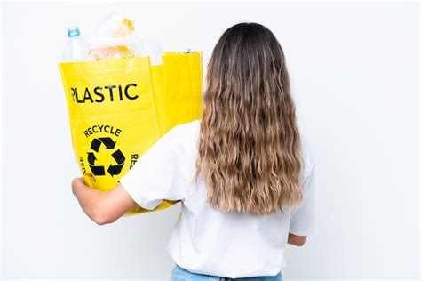 Mujer Cauc Sica Joven Sosteniendo Una Bolsa Llena De Botellas De