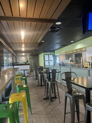 Bee Healthy Cafe City Place Tower Updated January Photos