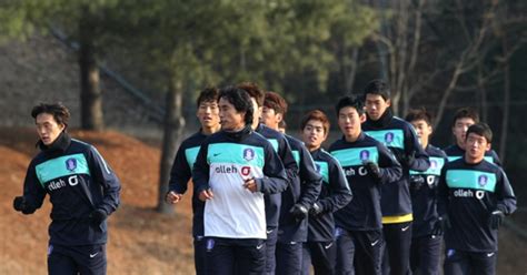 홍명보호 오만전 대비 첫 훈련 실시오늘 밤 출국