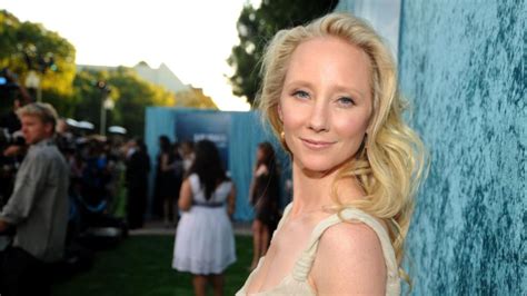 Anne Heche La expareja de Ellen DeGeneres está en estado crítico tras