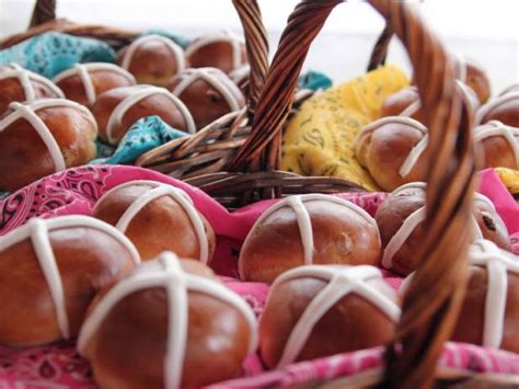 Hot Cross Buns Recipe Ree Drummond Food Network
