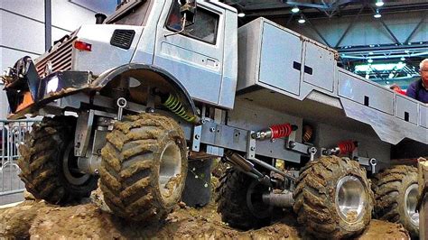 6WD RC MODEL TRUCK IN THE DIRT 6X6 OFFROAD ADVENTURE VERY HARD WORK