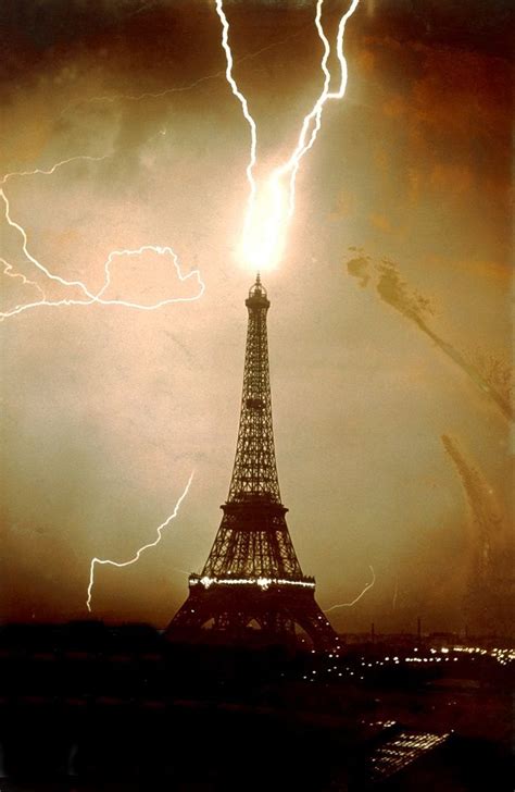 L Ancienne Cour Lightning Bolts Striking The Eiffel Tower