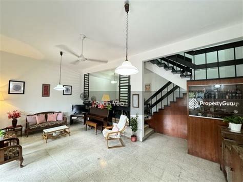 Freehold Terraced House At Mei Hwan Drive Terraced House For Sale At S