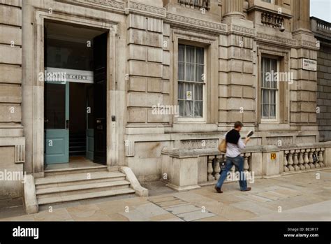 Cabinet Office And Whitehall Hi Res Stock Photography And Images Alamy