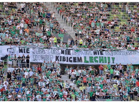 Tusk Na Nowym Stadionie Lechii Tak Go Wygwizdali Dziennik Pl