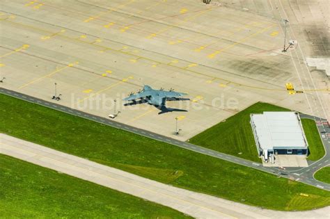 Luftaufnahme Langenhagen Abfertigungs Geb Ude Und Terminals Auf Dem