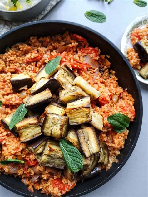 Tomaten Bulgur Met Gegrilde Aubergine En Citroenyoghurt Van Ottolenghi