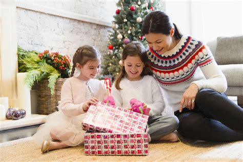 Small Gift Ideas For Families at Isaac Perdriau blog