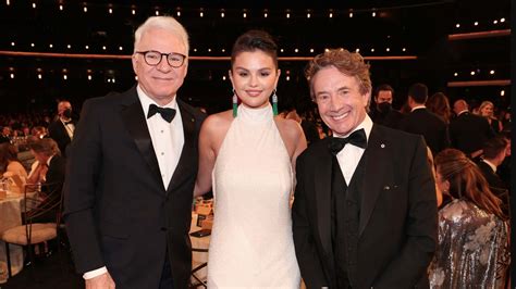 Selena Gomez En Los Emmys Tiene El Vestido De Novia Civil M S