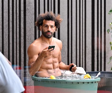 Photo Gallery Liverpool Superstar Mo Salah Showed Off His Toned Abs