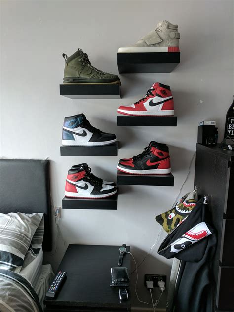 Got fed up of shoe boxes everywhere Mens Bedroom Decor, Bedroom Setup ...