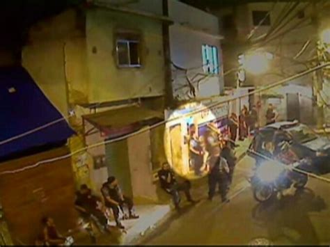 G1 Comando Das Upps Anuncia Troca De 70 Policiais Da Rocinha No Rio