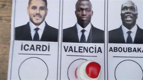 Fenerbah E Taraftar Enner Valencia Ya Oy Verdi