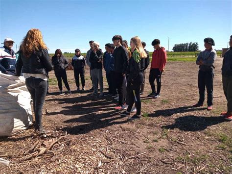 Alumnos De Santamarina Visitaron La Planta De Tratamiento De Residuos