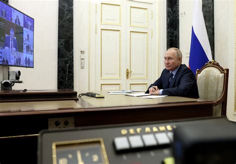 Путин поблагодарил жителей Херсонской области за терпение и мужество