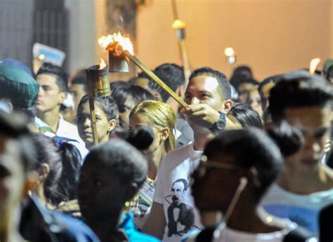 La Primera Marcha De Las Antorchas Fotos Cuba Granma Rgano