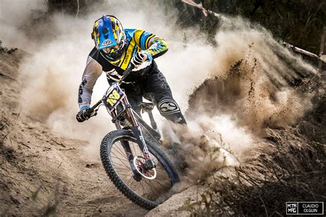 Video Santisimo Downhill Cusco MTB Mag