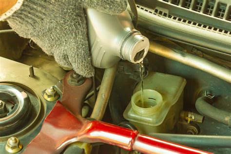 What Are Signs Of Low Brake Fluid Carmasters Automotive Llc