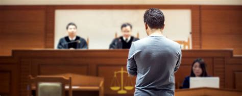 Jury Trial vs. Bench Trial — Benefits of Each for Criminal Cases