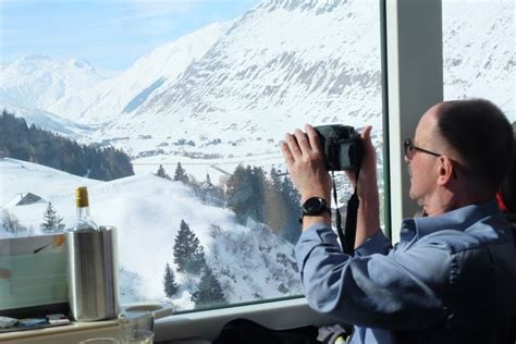 Foto Pengalaman Naik Glacier Express Kereta Panorama Premium Di