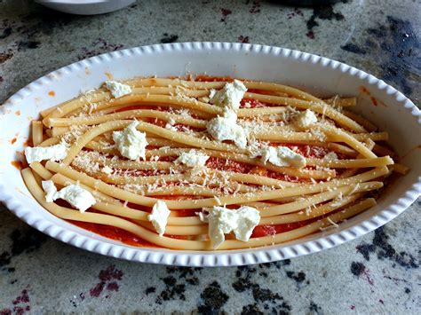 Ziti Al Forno Con Pomodoro E Mozzarella Red Pachino