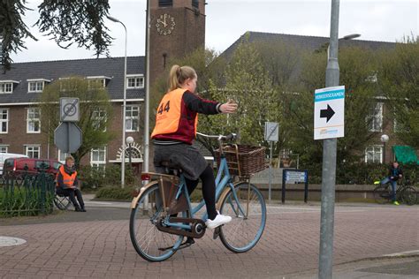 Leerlingen Uit Groep 7 Op De Fiets Voor Hun Verkeersdiploma Salland