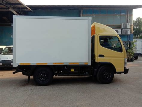 Frp Box Akp Karoseri Pt Adhikarisma Pratama