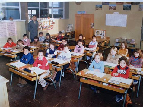 Photo De Classe CE1 1979 De 1979 Ecole Erckmann Chatrian Behren Les