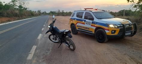 Homem é flagrado em moto sem placa e chassi raspado e acaba preso