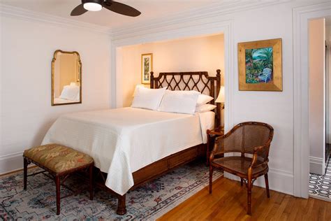 Guest Rooms - Key West, FL Accommodations — The Gardens Hotel Key West