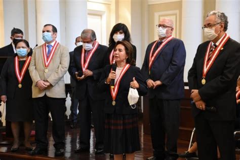 Elvia Barrios La Primera Presidenta Mujer Del Poder Judicial