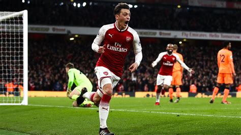 Mercato Arsenal Cet ancien du club qui envoie Mesut Özil à