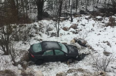 Sletjeli Na Padinu Tri Osobe Povrije Ene U Udesu Kod Tunela Ivica