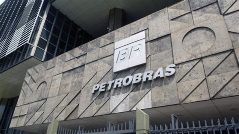 Petrobras Petr N O Favorita No Setor De Petr Leo Entenda