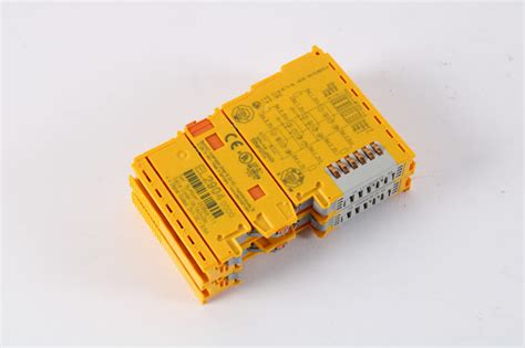 El Beckhoff Twinsafe Safety Ethercat Terminal Is A Digital Output