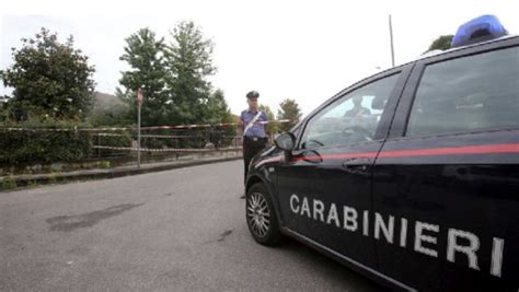 Uccide La Vicina Di Casa A Colpi Di Accetta